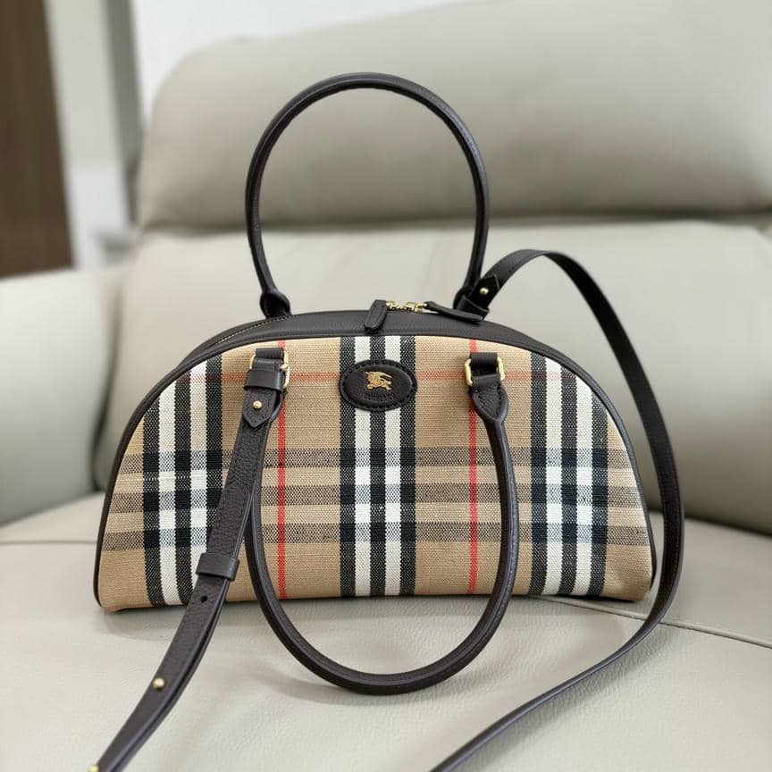 Burberry Bag 220